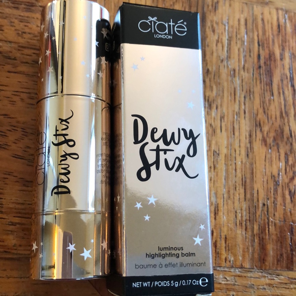 Highlighter CIATÉ LONDON Dewy Stix in Glow